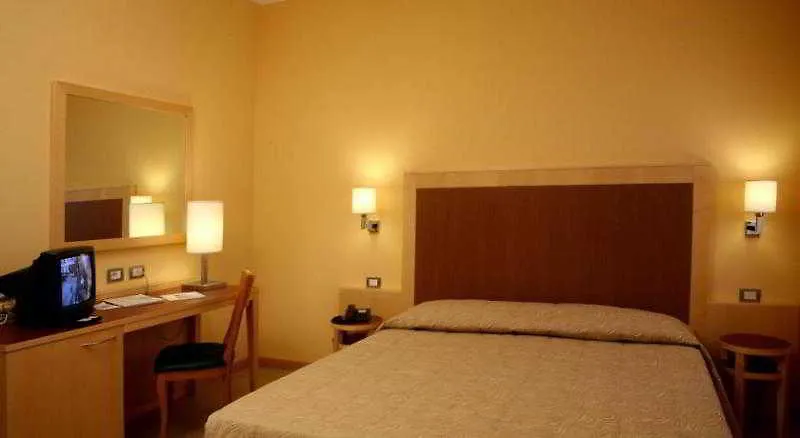 Scarlatti Hotel Milano 4*, Milan Italy
